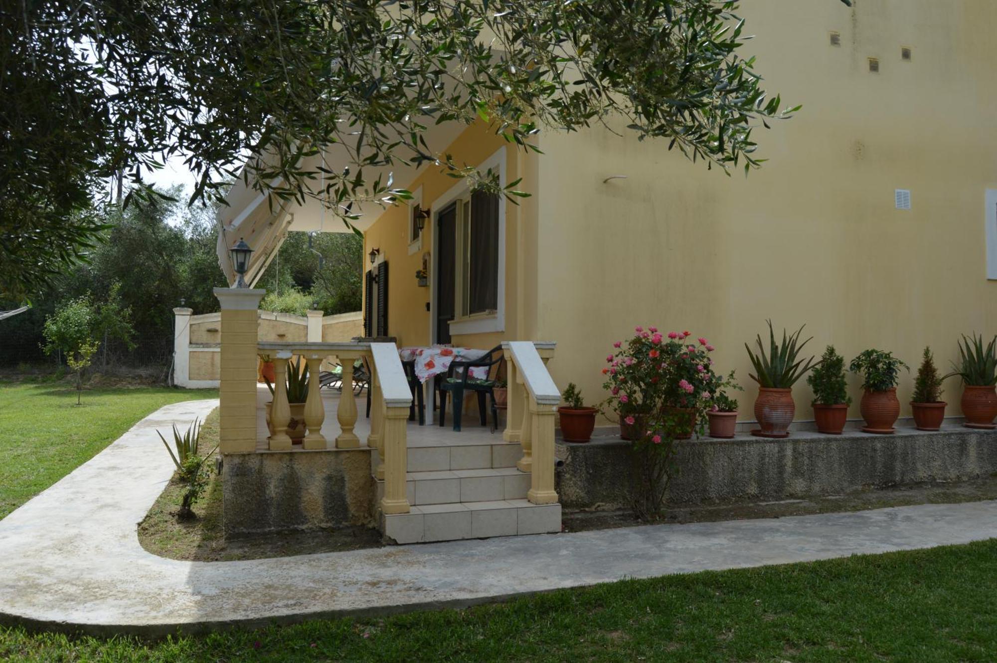 Villa Elena Marathias  Luaran gambar